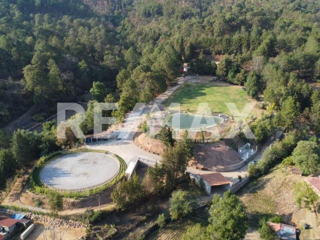 Quinta en venta en Valle De Bravo, Estado de México