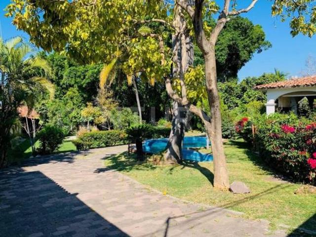 Rancho en Venta con Alberca y Caballerizas, Atlacholoaya, Xochitepec