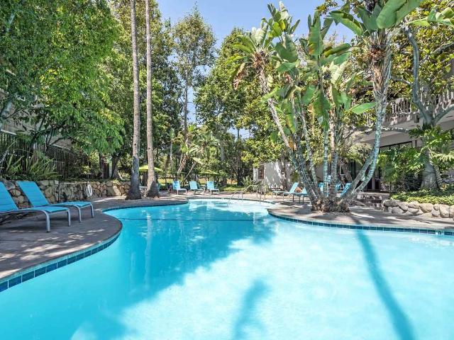 Apartment for rent in Canoga Park, California