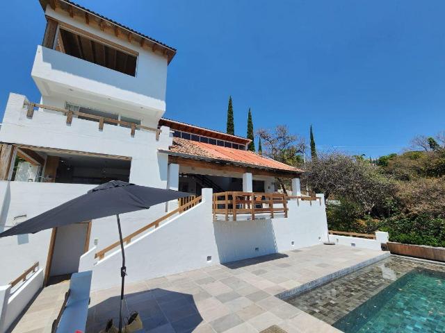 Casa en venta en El Salitre, Ixtapan de la Sal