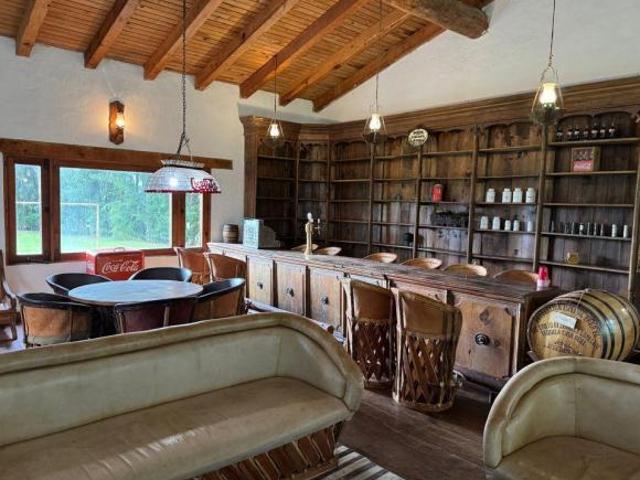 Rancho Viejo Espectacular cabaña y terreno frente a la presa