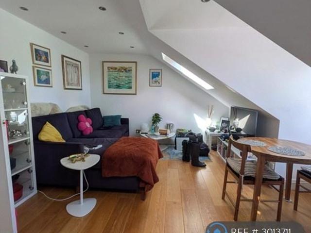Apartment for rent in Maida Vale, Greater London