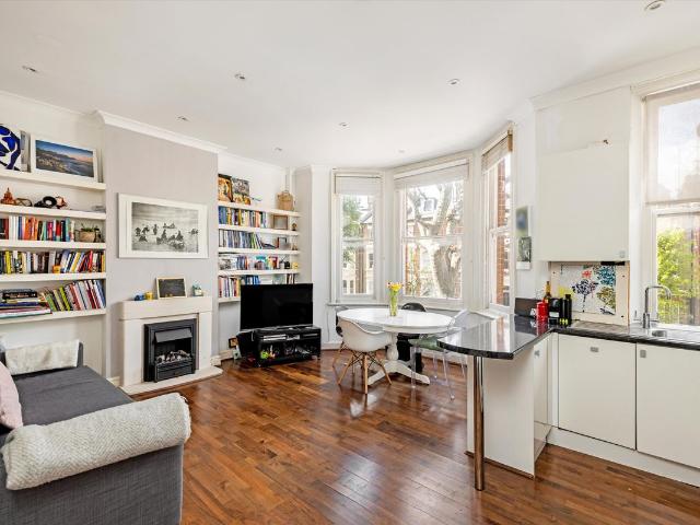 Apartment for rent in Maida Vale, Greater London