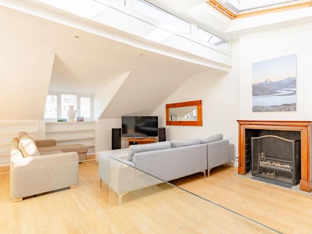 Apartment for rent in Maida Vale, Greater London