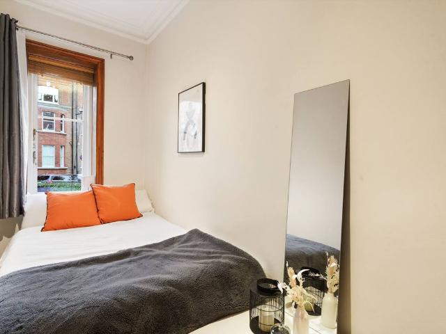Room for rent in Maida Vale, Greater London