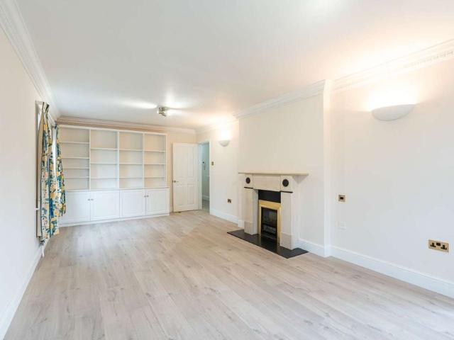 Apartment for rent in Sunnymead, The Slade
