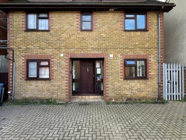 Studio for rent in Brompton, Gillingham