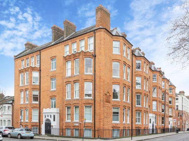 Apartment for rent in Hurlingham, Greater London