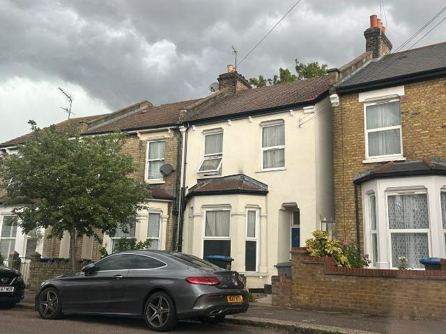 Studio for rent in Harlesden, Greater London