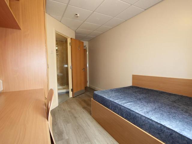 Apartment for rent in Sydenham, Green Close