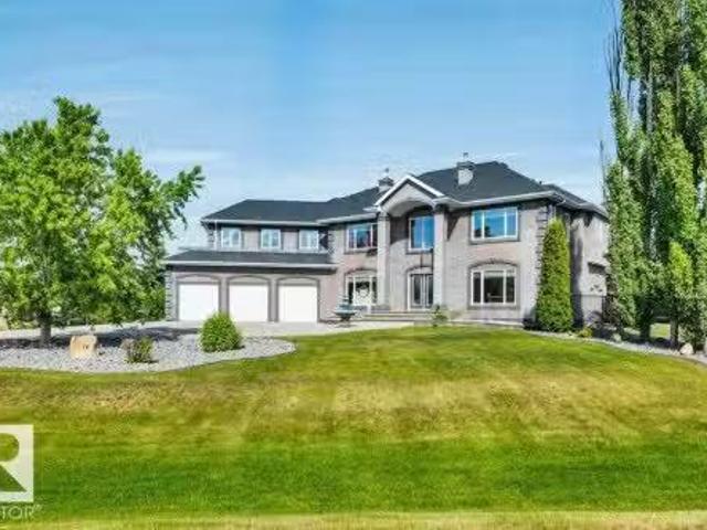 House for sale in Alberta