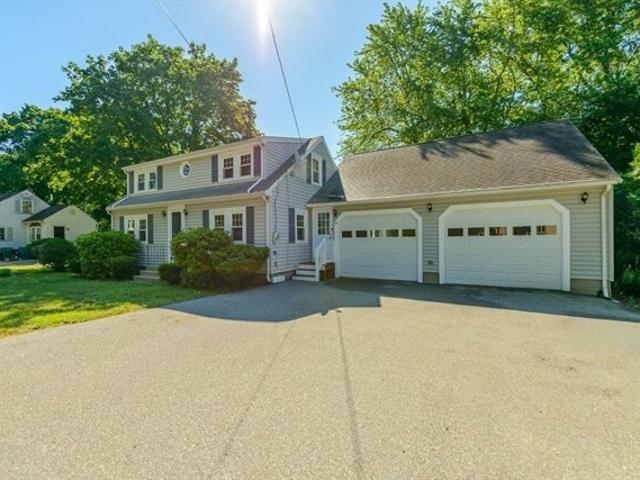 House for sale in Billerica, Massachusetts