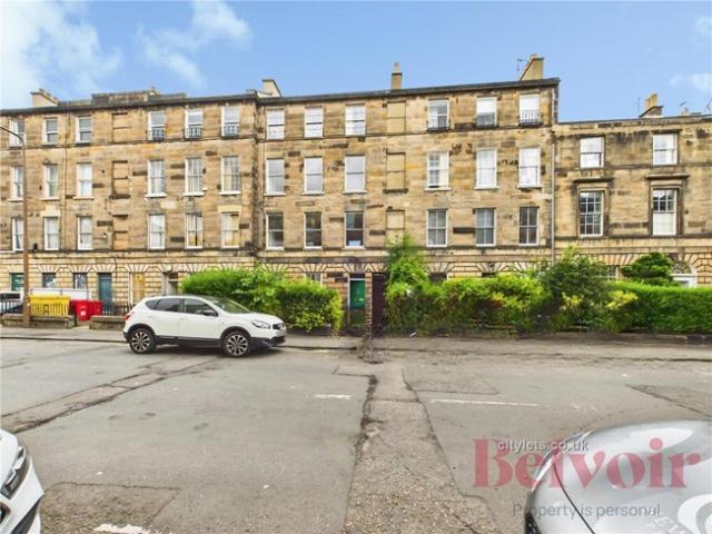 Flat for rent in Southside, Scotland