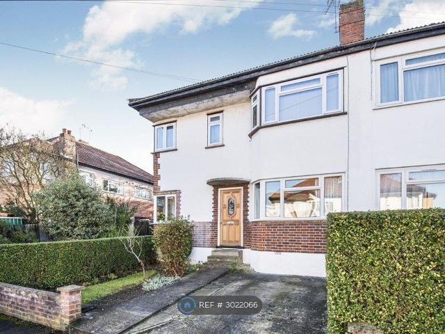 House for rent in London Borough of Harrow, Greater London