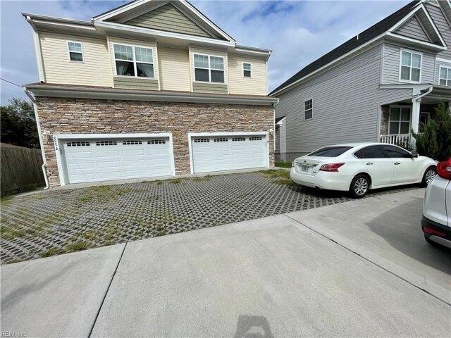 Condo for sale in Norfolk