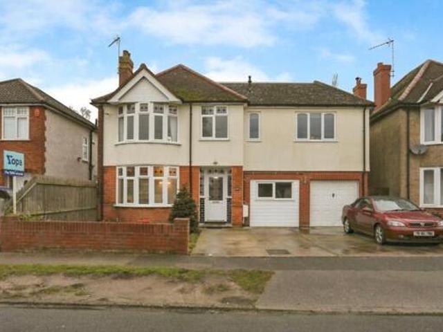 House for sale in Key Street, Suffolk