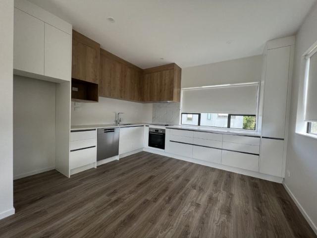 House for rent in Oratia