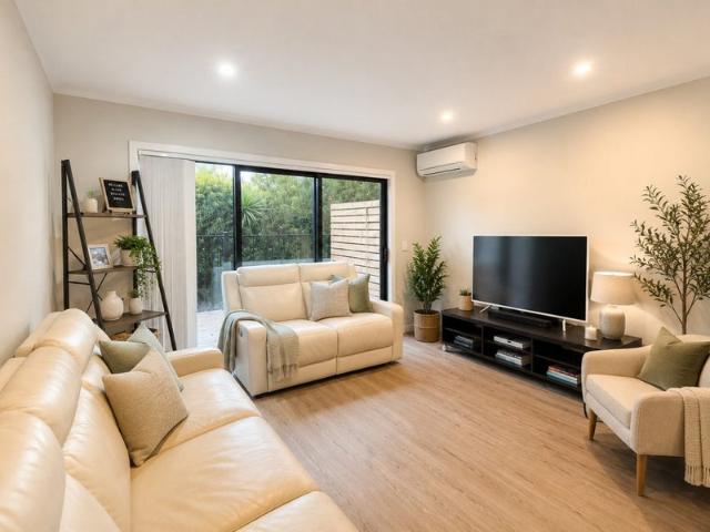 House for rent in Oratia