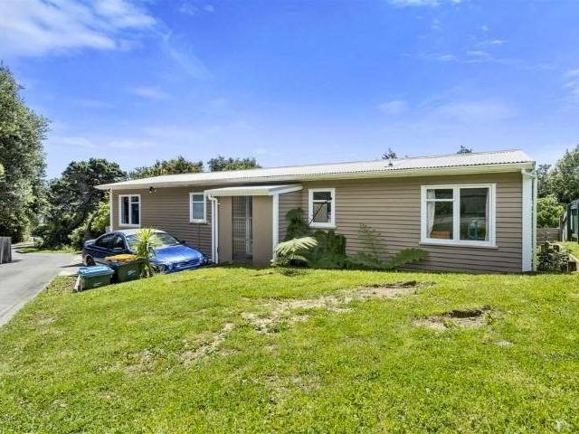 House for rent in Rānui, Porirua