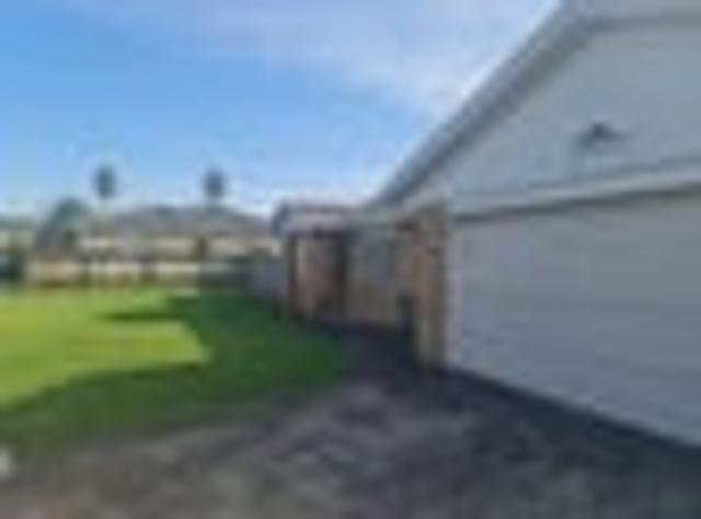 House for rent in Rānui, Henderson-Massey