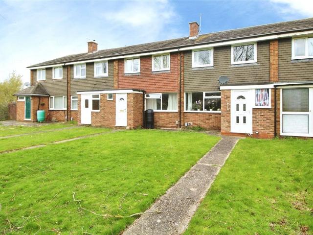 House for rent in Queens Park, Bedford