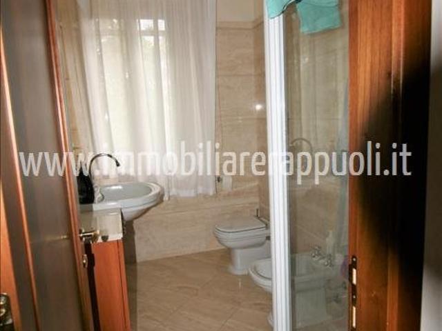 Casa in vendita a Rapolano Terme, Toscana