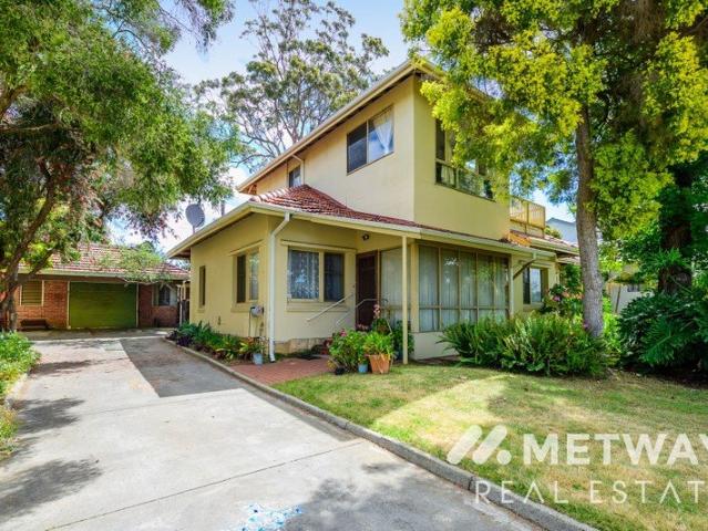 House for sale in Mount Pleasant, City of Melville