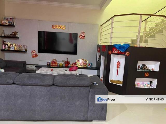 House for sale in Malaka