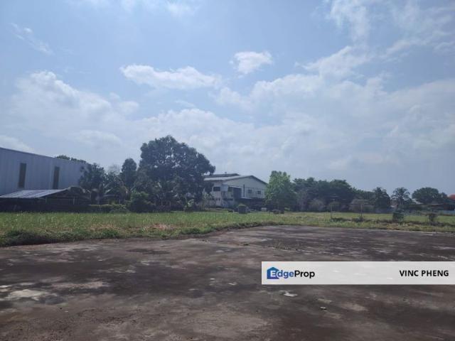 Warehouse for sale in Krubong