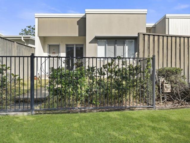 Townhouse for sale in Toombul, Queensland