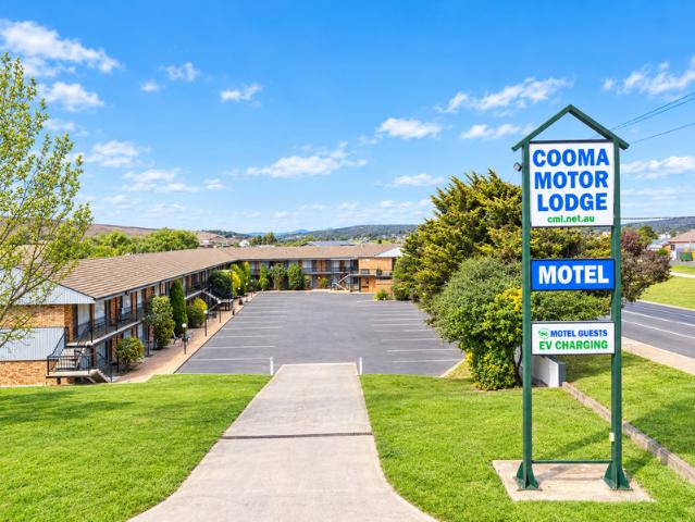 Townhouse for sale in Cooma, Snowy Monaro Regional Council