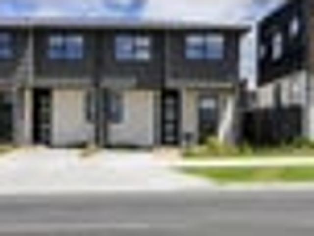 Townhouse for sale in Oratia, Oroua County