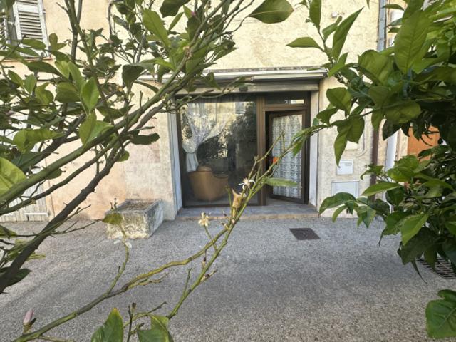 Appartement vente à Arrondissement de Toulon, Solliès-pont