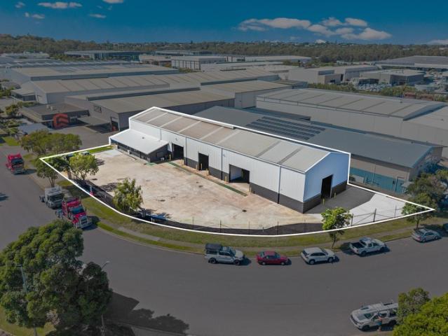 Warehouse for rent in Toombul, Queensland