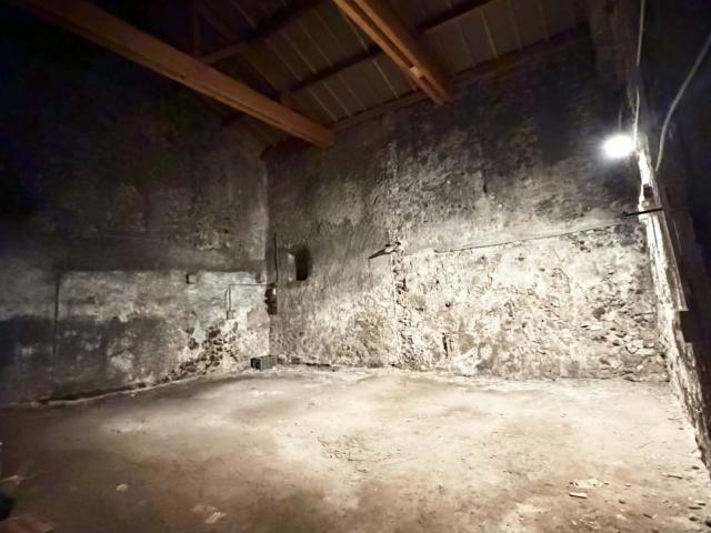 Garage vente à Riom, Ménétrol