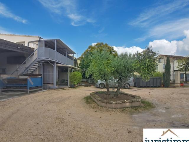 Maison vente à Carpentras, Travaillan