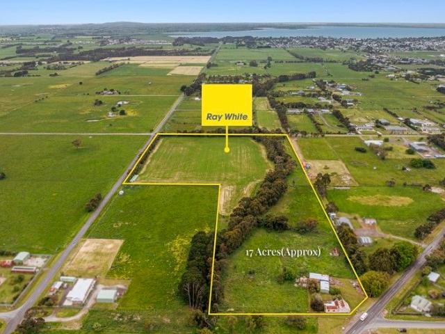 Acreage for sale in Elliminyt, Victoria