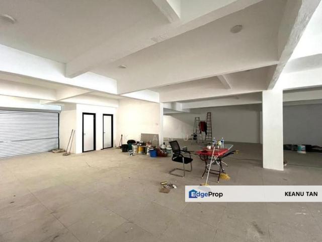 Shop for rent in Majlis Bandaraya Subang Jaya, Petaling