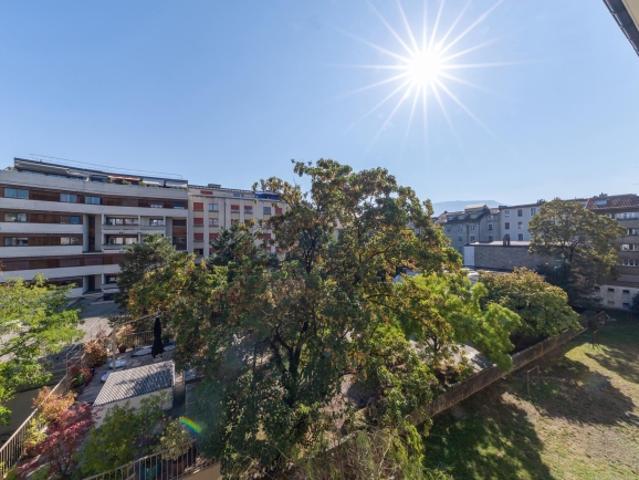 Wohnung kaufen in Les Acacias, Genève