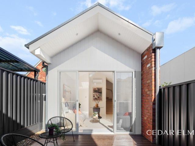 Townhouse for sale in Camerons Creek, Victoria