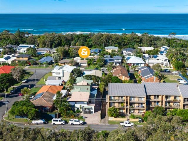 Townhouse for sale in Pottsville, New South Wales