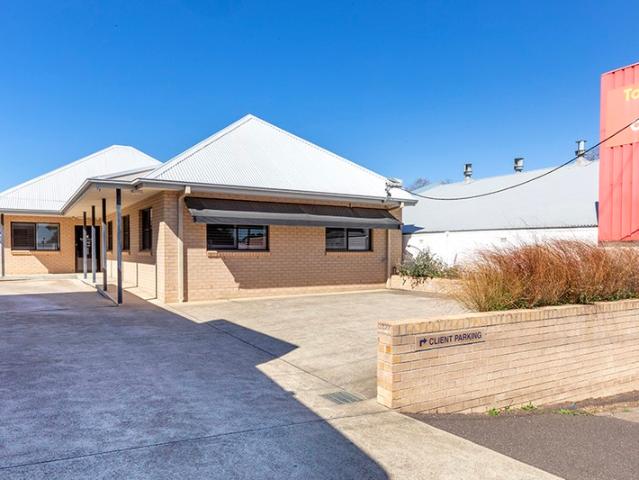 Office for sale in Piallamore, New South Wales