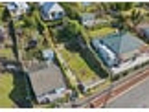 Land for sale in Little Akaloa, Canterbury