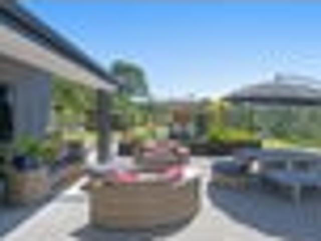 House for sale in Whangaparaoa