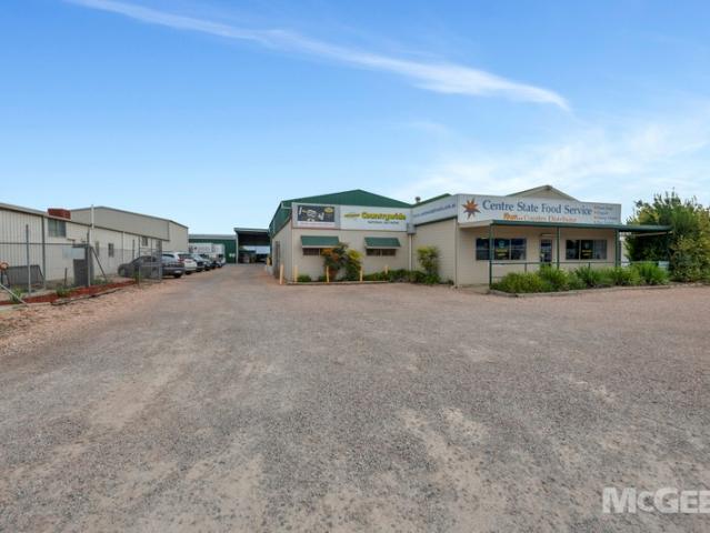 Warehouse for rent in Kadina, South Australia