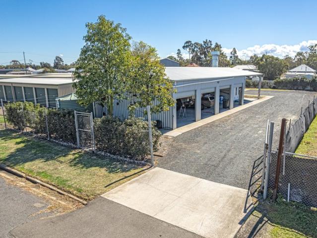 Warehouse for sale in Oakey, Queensland