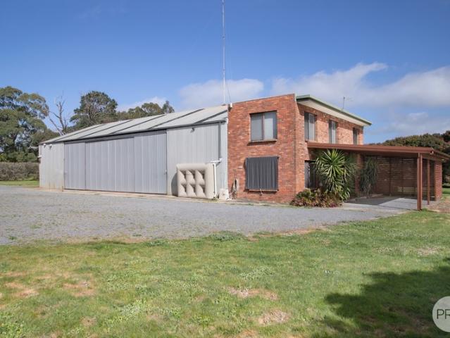 Warehouse for rent in Ballarat, Victoria