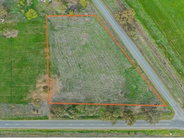 Land for sale in Victoria