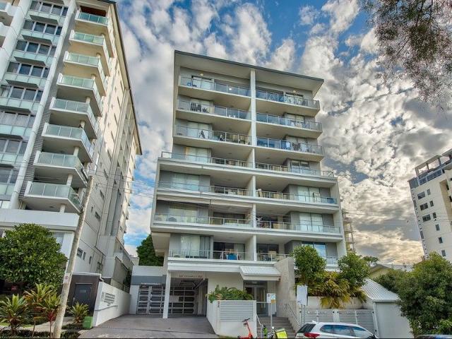 Apartment for sale in Milton