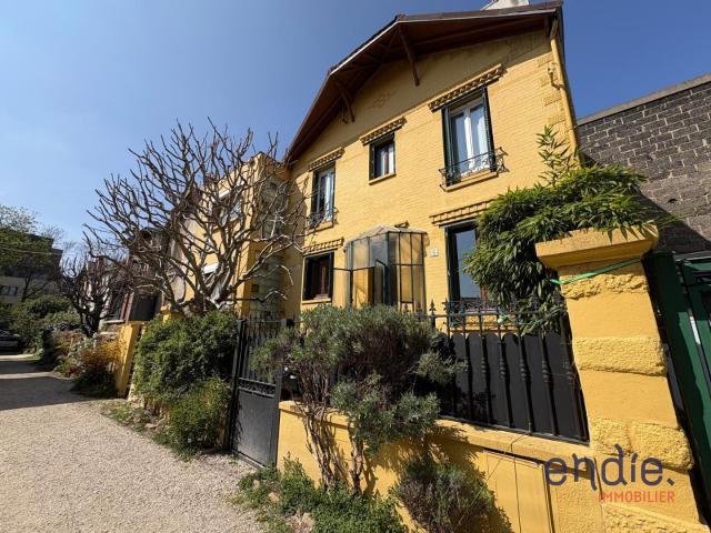 Maison vente à Les Lilas, Cité des Sentes